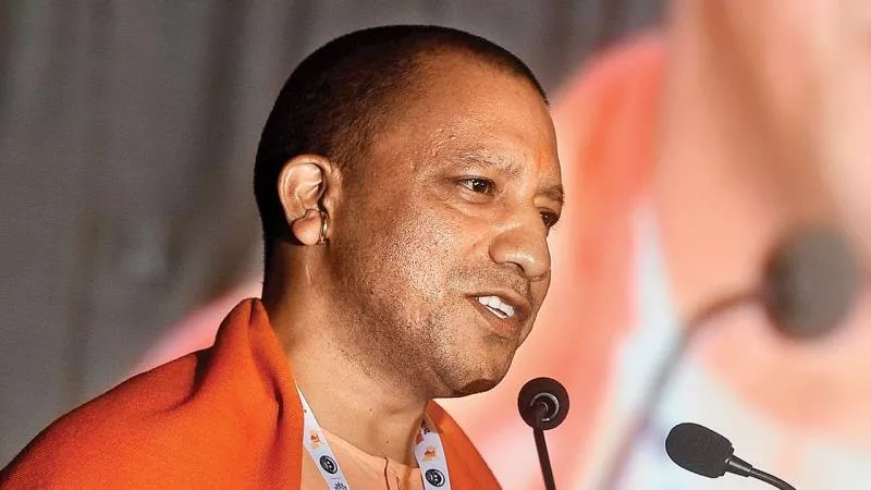 Yogi Adityanath Made Controversial Comments On Emperor Akbar - Sakshi