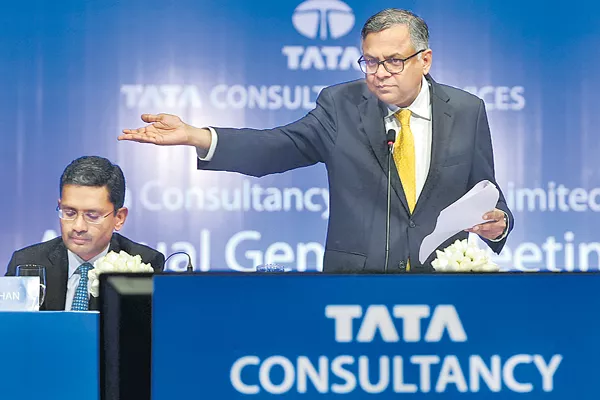 TCS announces share buyback of up to Rs 16000 crore - Sakshi