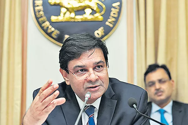 Union backs Urjit Patel, says RBI must act as alert inspector - Sakshi