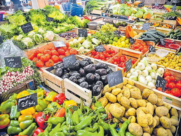 Difficult times for vegetables - Sakshi