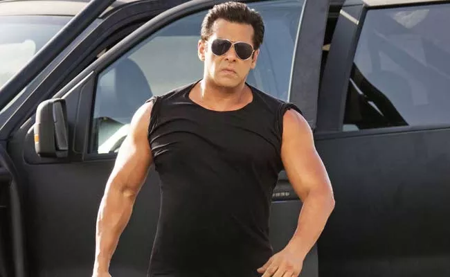 Race 3 Salman Khan 12th Film To Enter Rs100 Crore Club - Sakshi