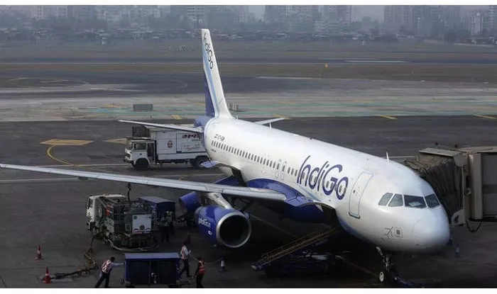 Bomb threat on Jaipur-Mumbai IndiGo flight turns out to be hoax - Sakshi