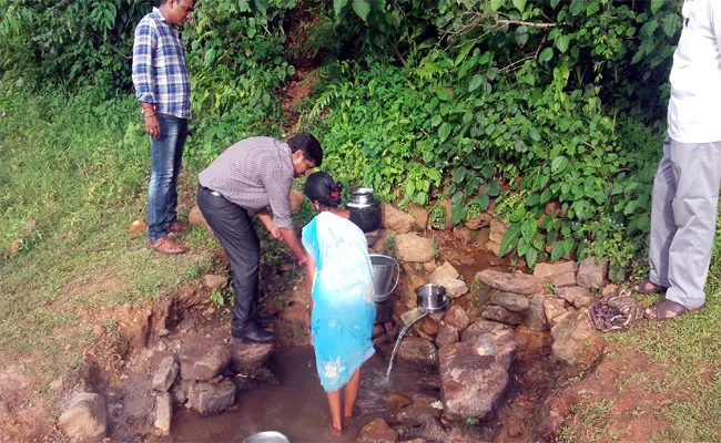 Collector Orders Issued On The Namidiwada Village In Vishakapatnam - Sakshi