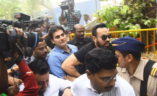 IPL betting Case Thane Police Recorded Arbaaz Khan Statement - Sakshi