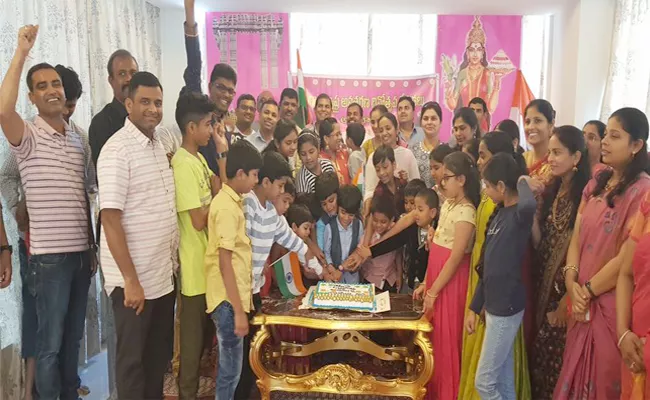 Telangana farmation day celebrations in Abudabi - Sakshi