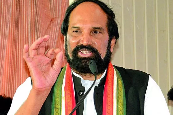 uttam kumar reddy fired on kcr - Sakshi