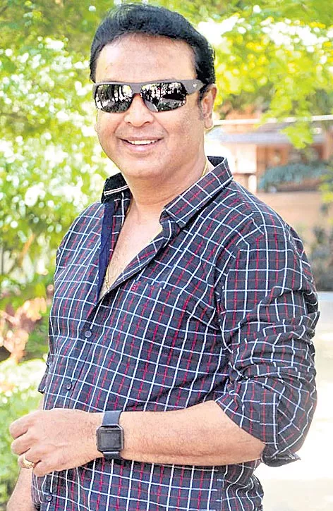 Senior actor naresh talk about sammohanam success - Sakshi