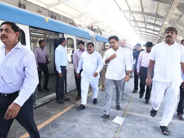 Minister KTR Inspected Hyderabad Metro works - Sakshi