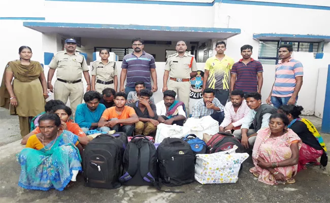 One Hundred kg Of Marijuana Seized In Madugula - Sakshi