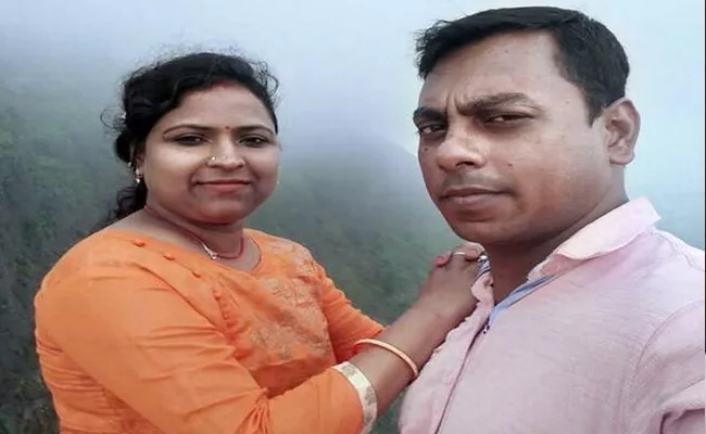 Delhi Women Fall Into 500 Foot Valley While Taking Selfie In Matheran - Sakshi