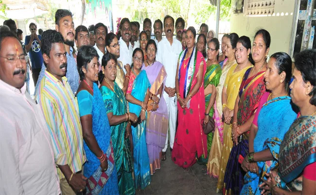 kapu Leaders Are Join In Ysrcp In Tirupathi - Sakshi