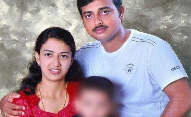 Secret Diary Of Indian Origin Woman Revealed Her Husband Murder Mystery - Sakshi