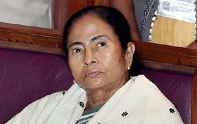 West Bengal chief minister Mamata Banerjee cancels China tour - Sakshi