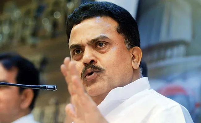 Sanjay Nirupam Alleges Fadnavis Govt Is Discriminating Against Dalits - Sakshi