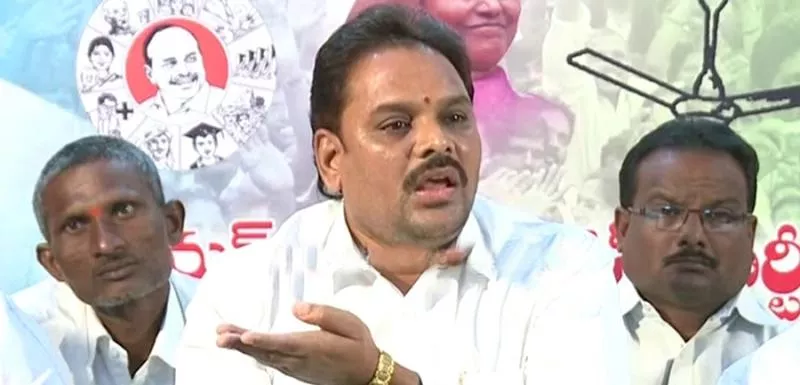 Majji Srinivasa Rao Slams Mp Ashok Gajapathi Raju - Sakshi