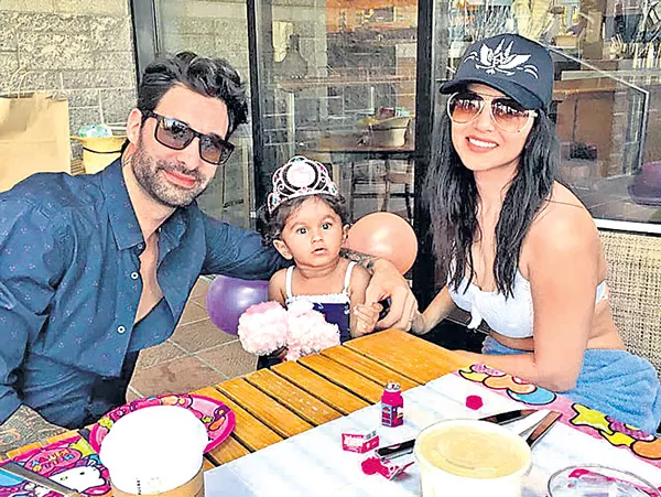 Sunny Leone's Gift For Daughter Nisha Is Truly One Of A Kind - Sakshi