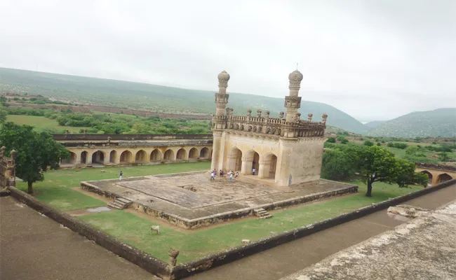 Gandikota Fort Devolopment Delayed In YSR Kadapa - Sakshi