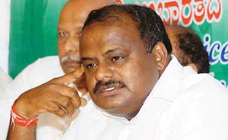 Kumaraswamy Agrees That Tension Is There In Congress - Sakshi