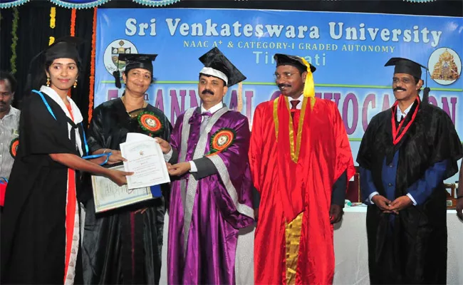 SVU Grand Convocation - Sakshi