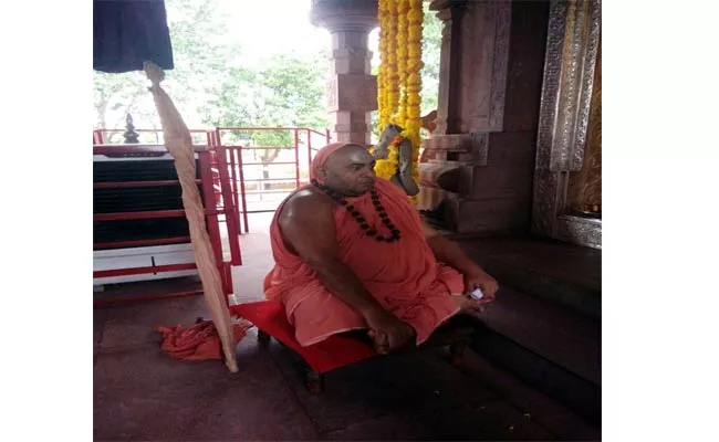 Sachidananda Saraswati In The Presence Of Jogulamba - Sakshi