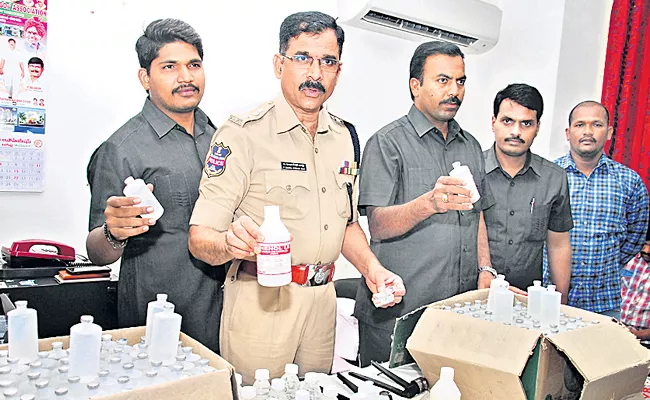 Oxytocin injections Use For Milk Adultration In Hyderabad - Sakshi