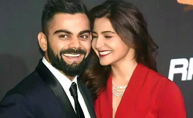 Virat Kohli And Anushka Sharma Selfie Photo Viral - Sakshi