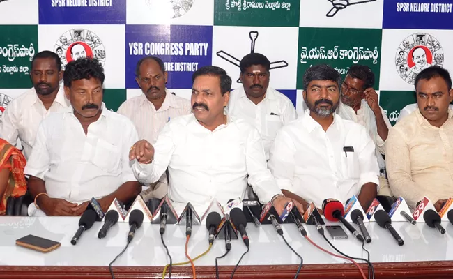 Kakani Govardhan Reddy Fires On Somireddy Chandramohan Reddy - Sakshi