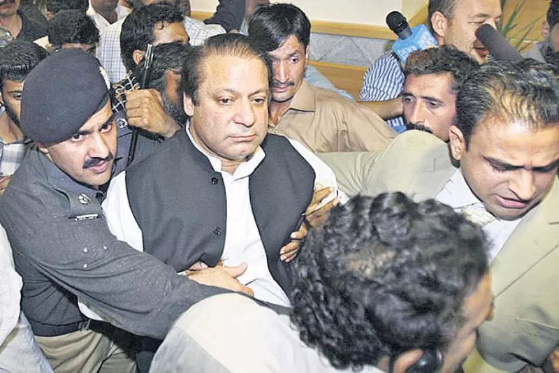 Pakistan's former PM Nawaz Sharif, daughter Maryam arrested in Lahore - Sakshi