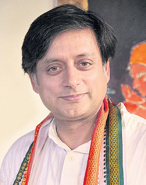 Kolkata court summons Shashi Tharoor - Sakshi