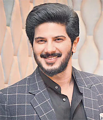 Dulquer Salmaan to receive a special pre-birthday gift from Karwaan - Sakshi