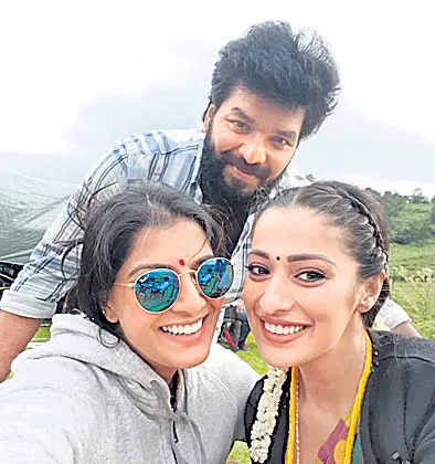 varalakshmi sharath kumar, roy lakshmi fin in neeya 2 - Sakshi