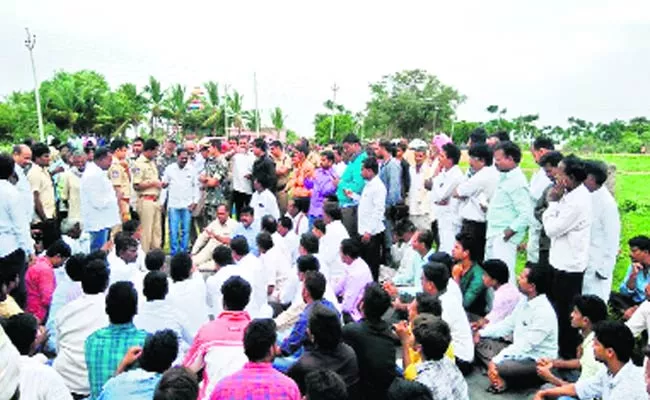 Memorandum To Ambedkar Statue - Sakshi