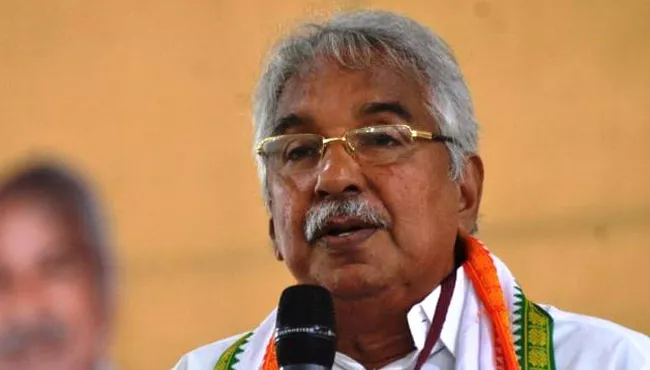 Congress leader Oommen Chandy Slams To TDP Over Special Category Status - Sakshi