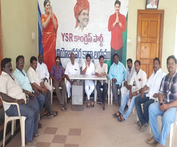 YSRCP Leaders Criticize On Chandrababu Naidu - Sakshi