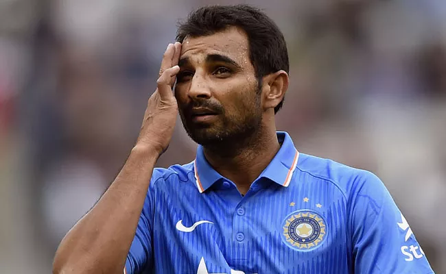 Mohammed Shami Summoned In Cheque Bounce Case - Sakshi