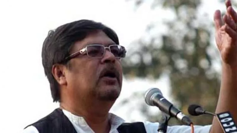 Chandan Mitra Quits BJP Set To Join Trinamool Soon - Sakshi