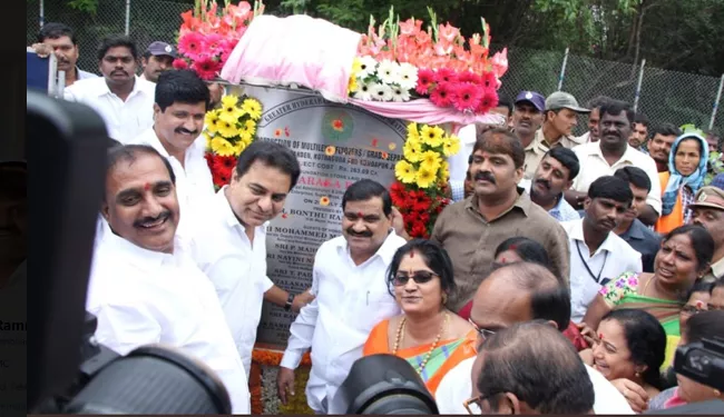 KTR lays Foundation Stone For Multi Level Flyover At Kondapur - Sakshi