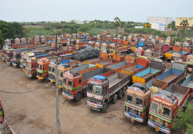 Lorries Strike Is Success Prakasam - Sakshi