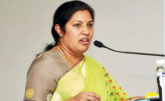 BJP Leader Purandeswari Fires on AP CM Chandrababu Naidu - Sakshi