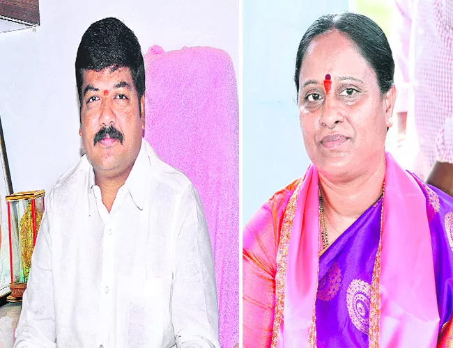 Konda Surekha And Nannapaneni Narendra Fighting Domination Warangal - Sakshi