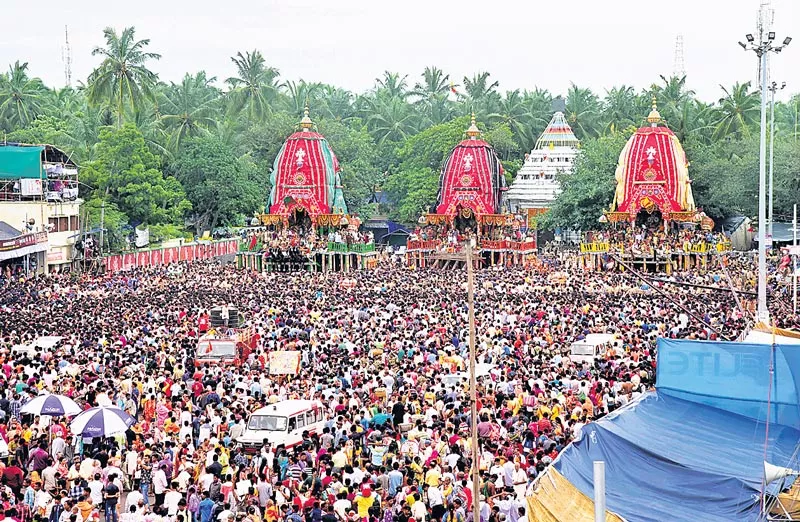 Sibling Deities Reach Their Abode - Sakshi