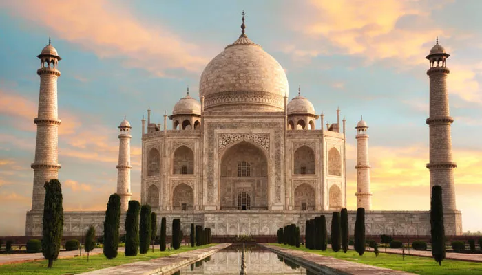 Uttar Pradesh Govt Submits First Draft Of Vision Document On Taj Mahal - Sakshi