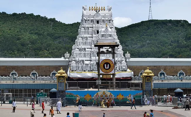 Tirumala Temple closes tomarrow  - Sakshi