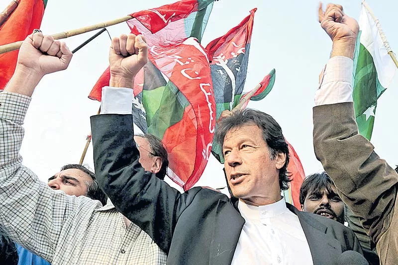 Imran Khan claims victory amid rigging claims - Sakshi