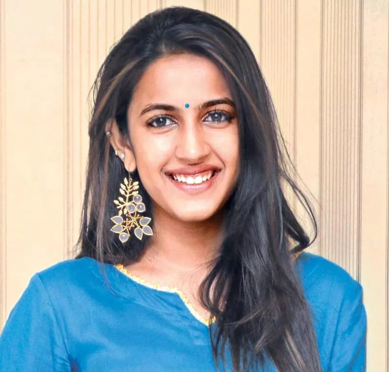 Happy Wedding Heroine Niharika Konidela Interview - Sakshi