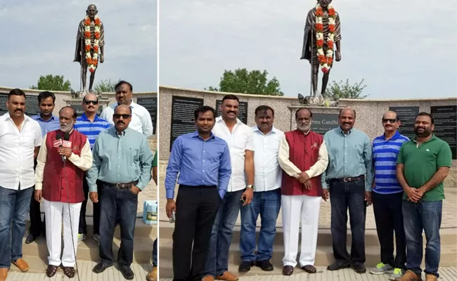 Dr Laxman visits Gandhi Memorial in Dalla - Sakshi