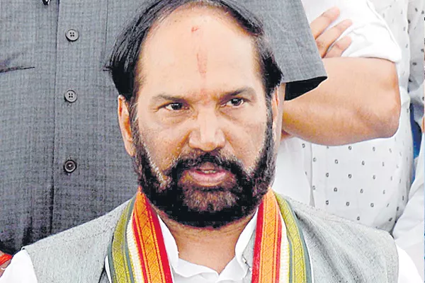 Uttam kumar reddy about lorry strike - Sakshi