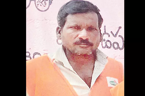 GHMC worker died in a septic tank - Sakshi