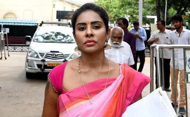 Sri Reddy Police Complaint against Kollywood Director - Sakshi