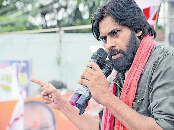 Pawan Kalyan fires on Chandrababu at public meeting in S. Kota - Sakshi